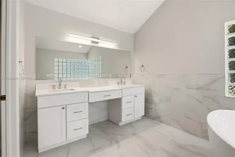 9818 SW 111th Terrace Miami FL 33176