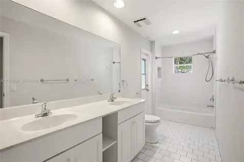 9818 SW 111th Terrace Miami FL 33176