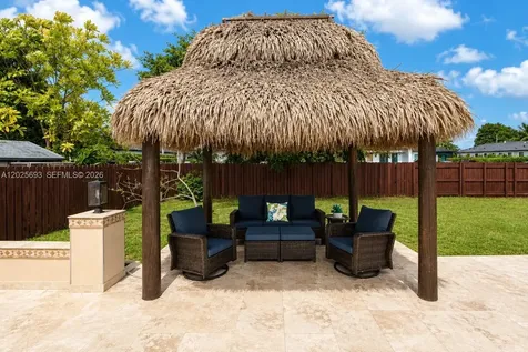 13282 SW 200th Terrace Miami FL 33177