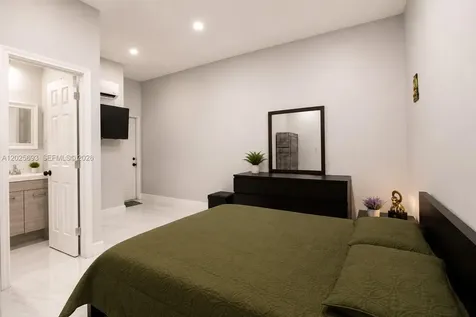 13282 SW 200th Terrace Miami FL 33177
