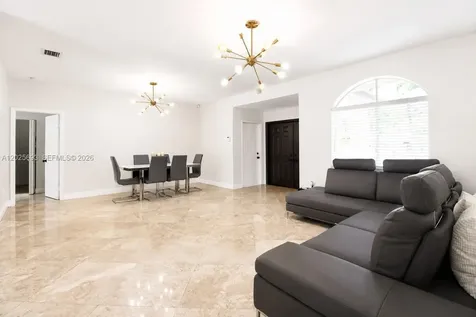 13282 SW 200th Terrace Miami FL 33177