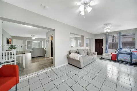 5380 SW 11th Street Margate FL 33068