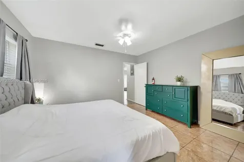 5380 SW 11th Street Margate FL 33068