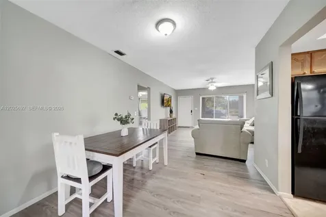 5380 SW 11th Street Margate FL 33068