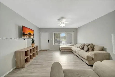5380 SW 11th Street Margate FL 33068