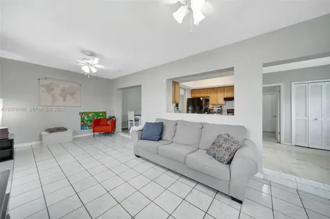 5380 SW 11th Street Margate FL 33068