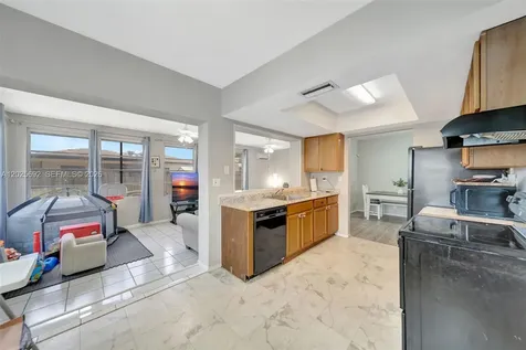 5380 SW 11th Street Margate FL 33068