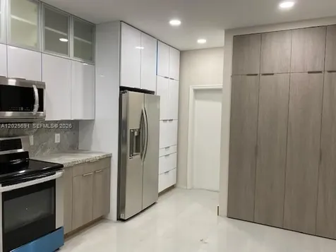 2112 Hacienda Terrace Weston FL 33327