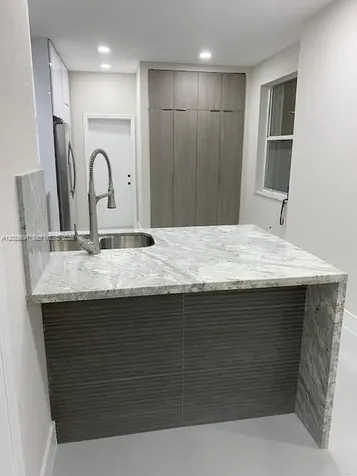 2112 Hacienda Terrace Weston FL 33327