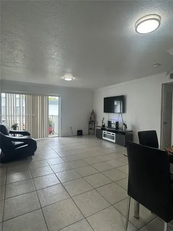 7235 SW 94th Place Miami FL 33173