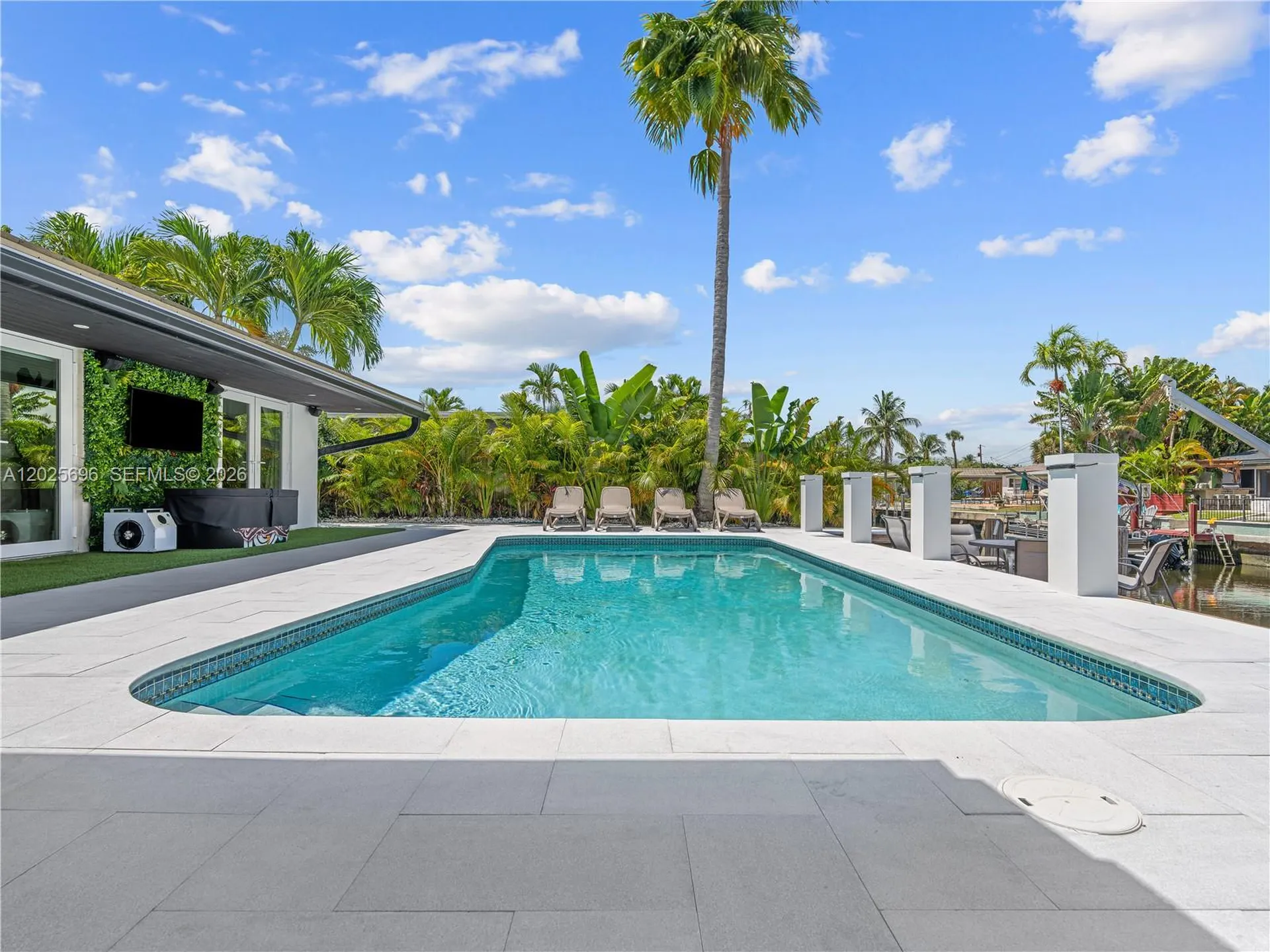 1701 SW 3rd Avenue Pompano Beach FL 33060