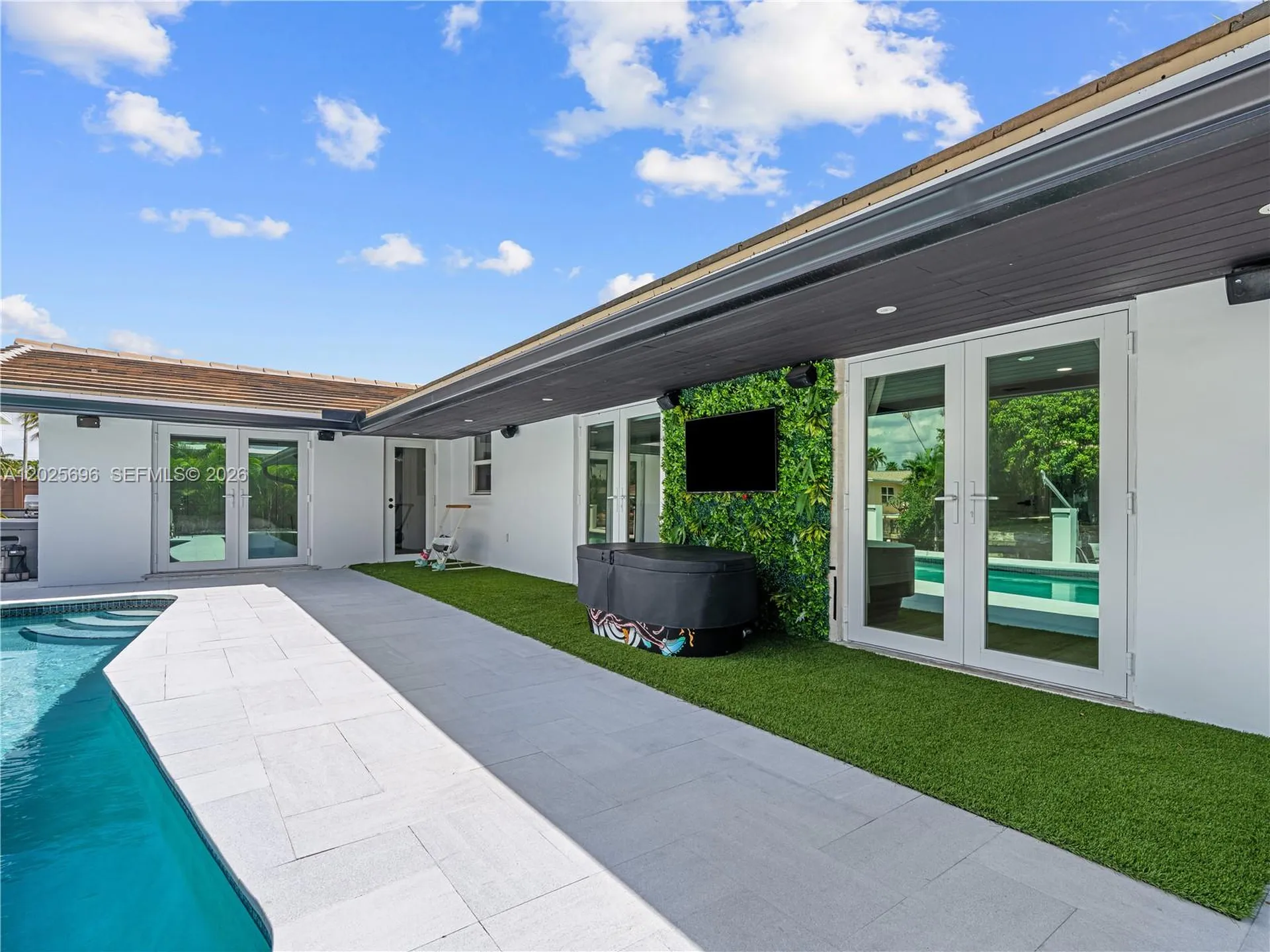 1701 SW 3rd Avenue Pompano Beach FL 33060