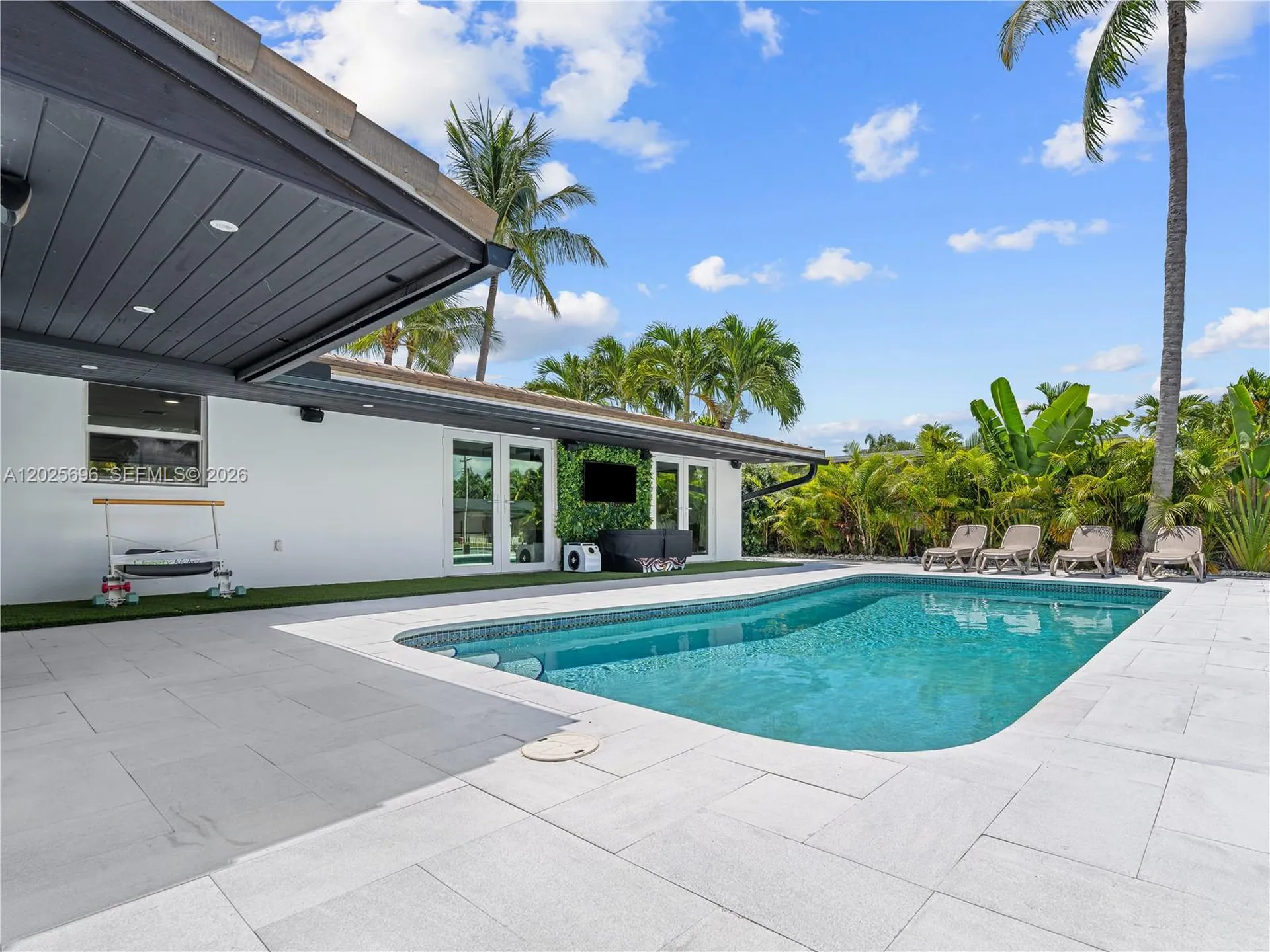 1701 SW 3rd Avenue Pompano Beach FL 33060