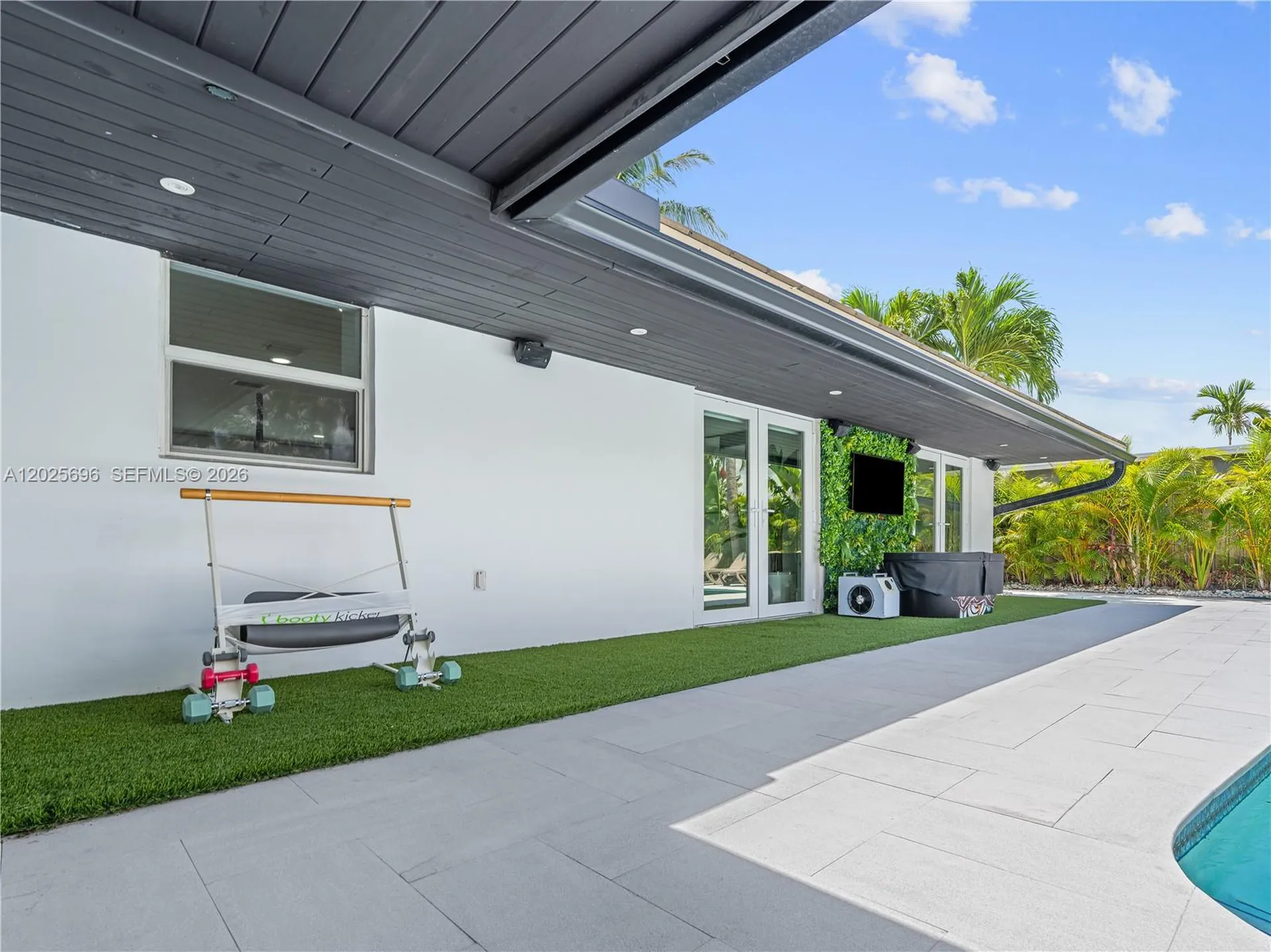 1701 SW 3rd Avenue Pompano Beach FL 33060