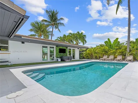 1701 SW 3rd Avenue Pompano Beach FL 33060