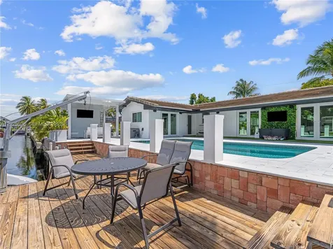 1701 SW 3rd Avenue Pompano Beach FL 33060