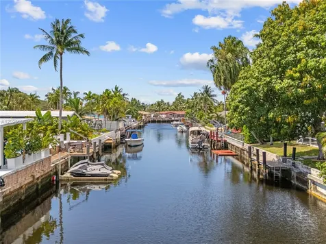 1701 SW 3rd Avenue Pompano Beach FL 33060