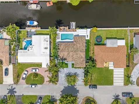 1701 SW 3rd Avenue Pompano Beach FL 33060