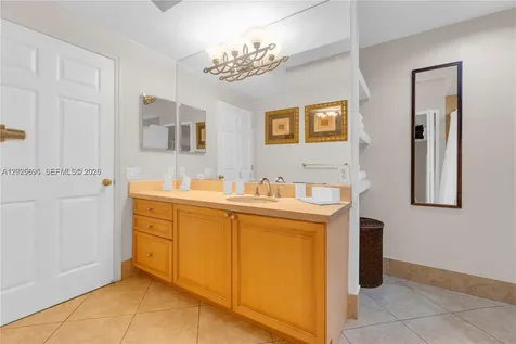3235 NE 184th Street Aventura FL 33160