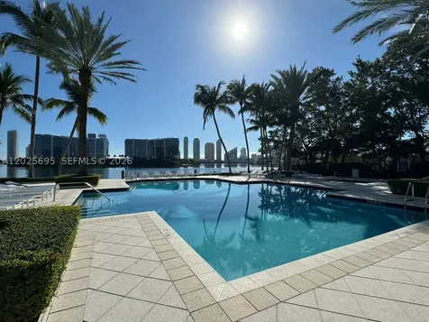 3235 NE 184th Street Aventura FL 33160