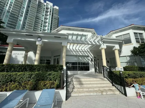 3235 NE 184th Street Aventura FL 33160