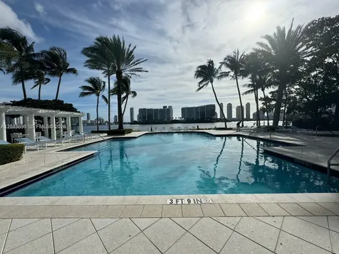 3235 NE 184th Street Aventura FL 33160