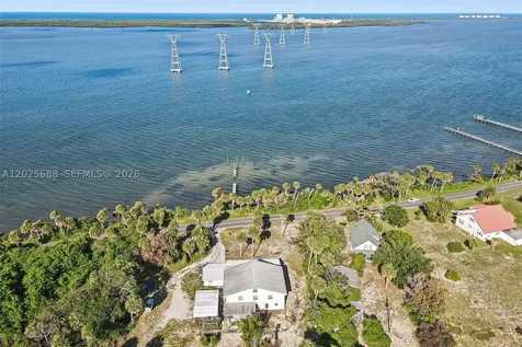 7803 S Indian River Fort Pierce FL 34982