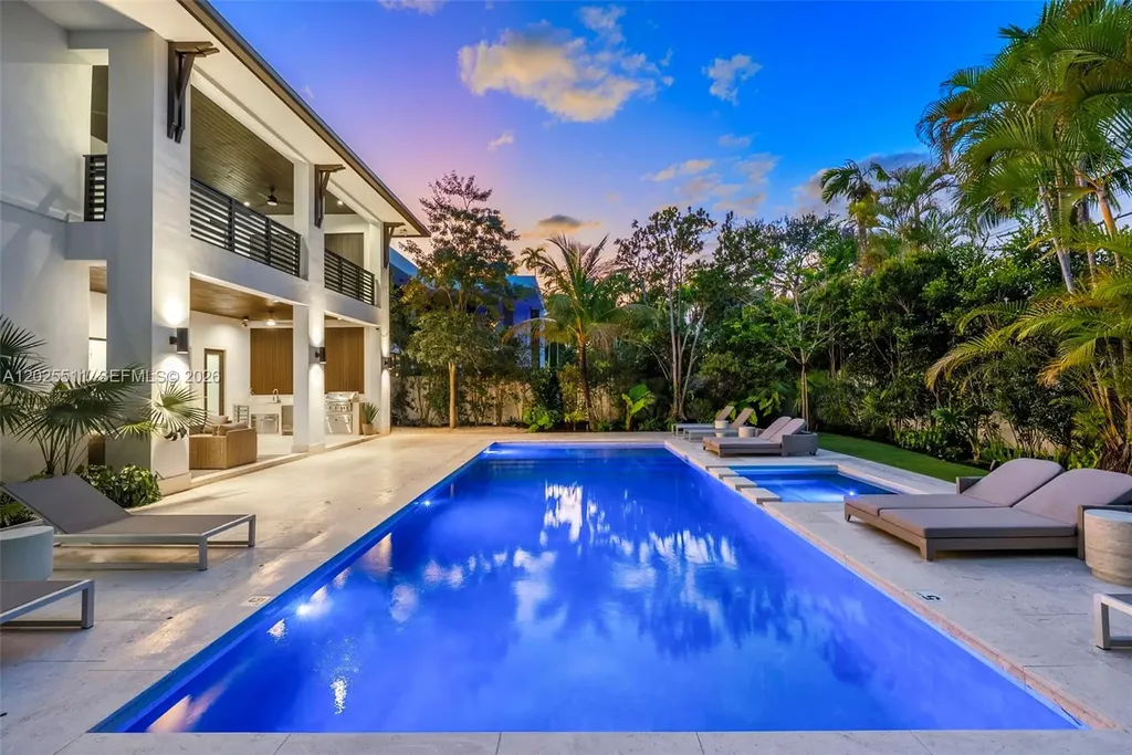 5753 SW 31st Street Miami FL 33155