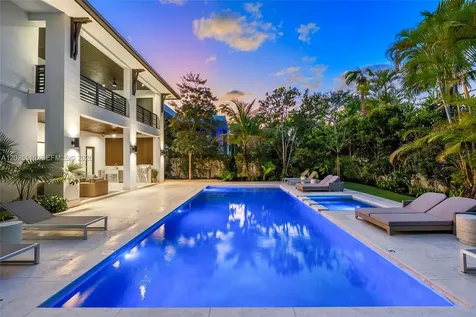 5753 SW 31st Street Miami FL 33155