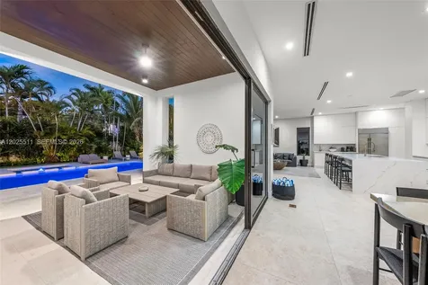 5753 SW 31st Street Miami FL 33155
