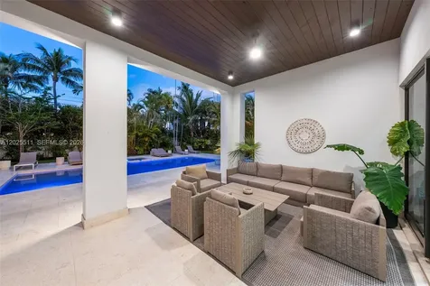 5753 SW 31st Street Miami FL 33155