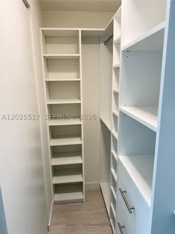 77 SE 5 Miami FL 33131