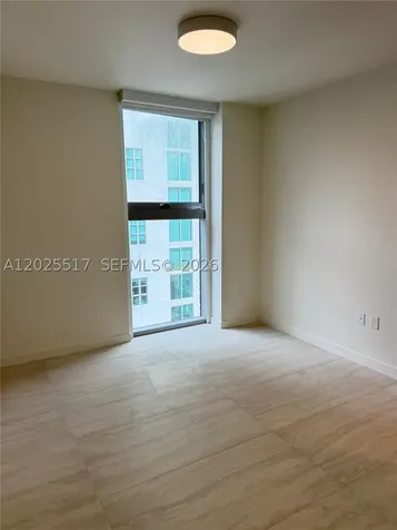 77 SE 5 Miami FL 33131