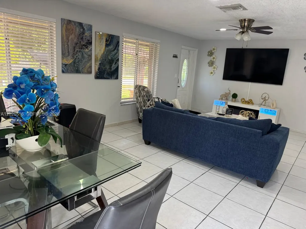 5844-5846 Pierce Street Hollywood FL 33021