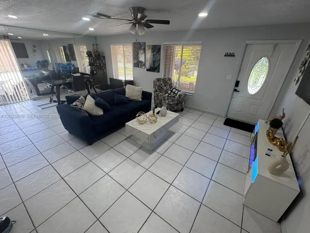 5844-5846 Pierce Street Hollywood FL 33021