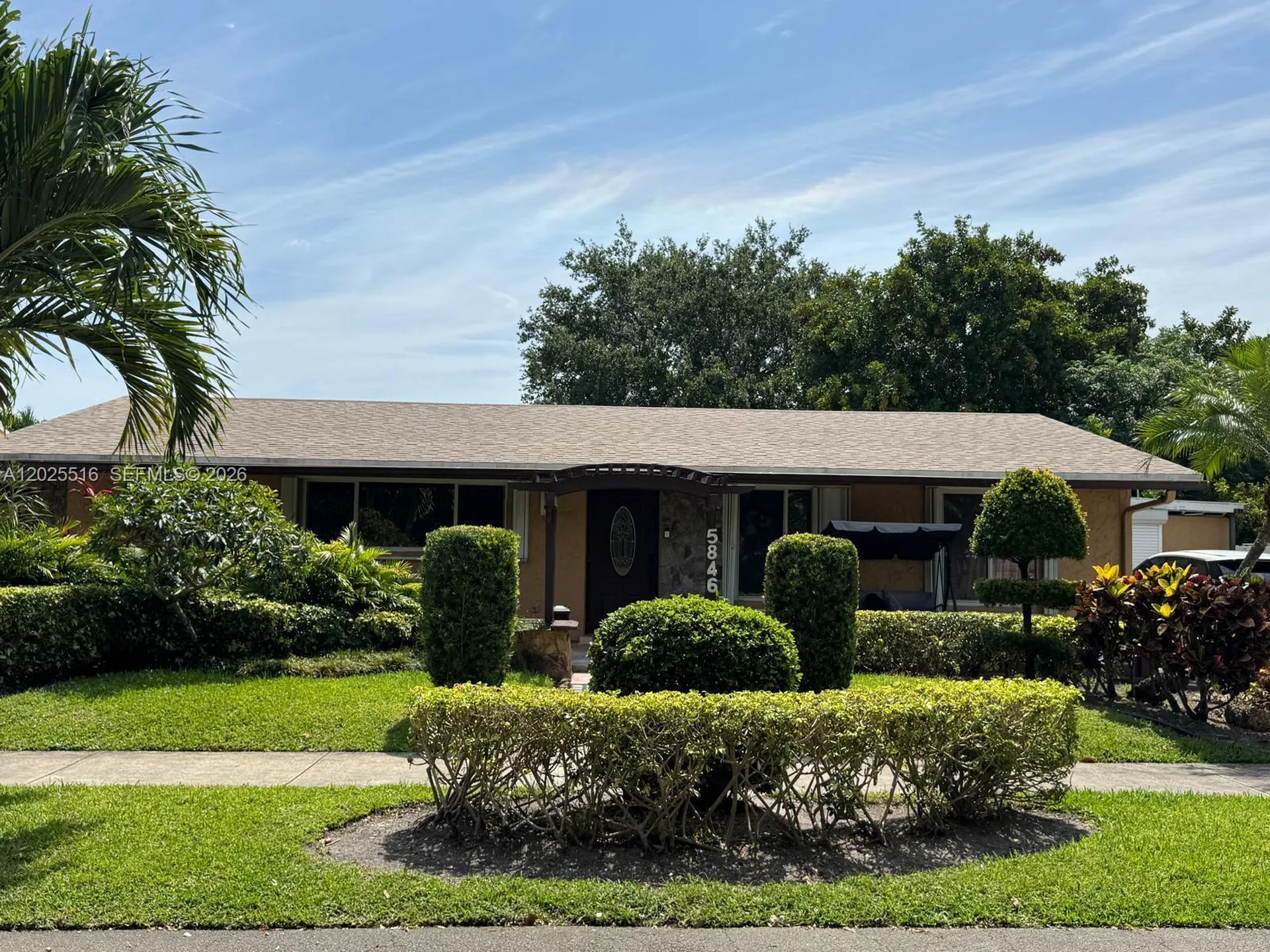 5844-5846 Pierce Street Hollywood FL 33021