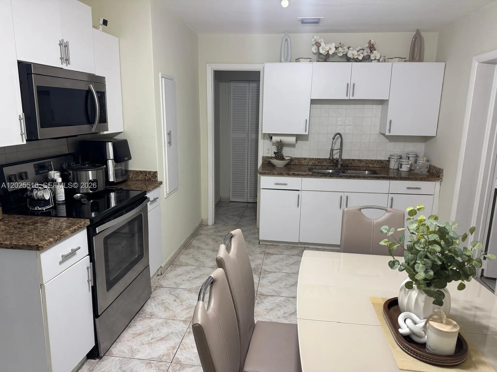 5844-5846 Pierce Street Hollywood FL 33021
