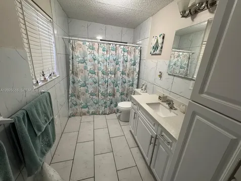 5844-5846 Pierce Street Hollywood FL 33021