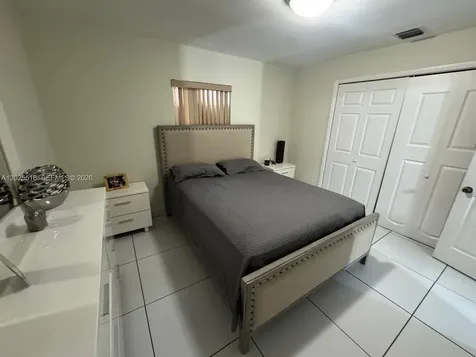 5844-5846 Pierce Street Hollywood FL 33021