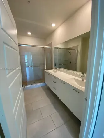 4636 NW 84th Avenue Doral FL 33166