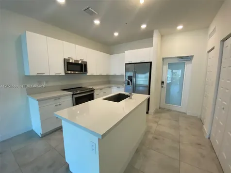 4636 NW 84th Avenue Doral FL 33166