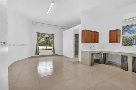 14500 NE 2nd Avenue Miami FL 33161