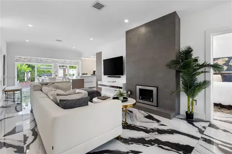 1544 Michigan Avenue Miami Beach FL 33139