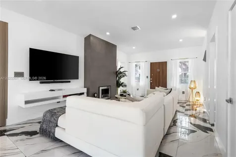 1544 Michigan Avenue Miami Beach FL 33139