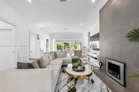 1544 Michigan Avenue Miami Beach FL 33139