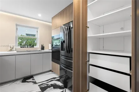 1544 Michigan Avenue Miami Beach FL 33139