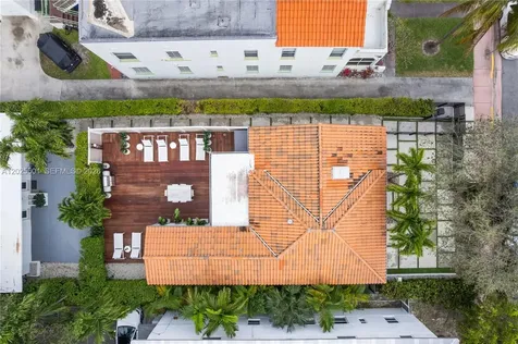 1544 Michigan Avenue Miami Beach FL 33139