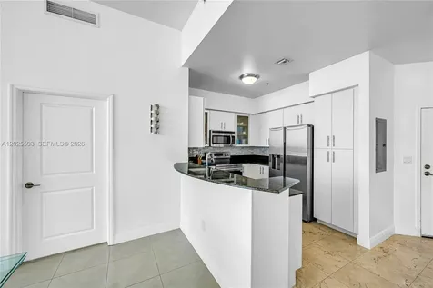 7900 Harbor Island Drive North Bay Village FL 33141