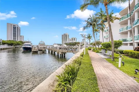 7900 Harbor Island Drive North Bay Village FL 33141