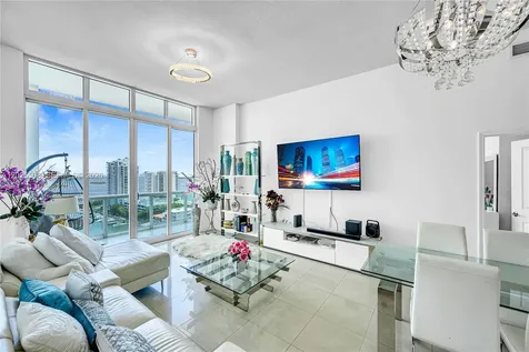 7900 Harbor Island Drive North Bay Village FL 33141